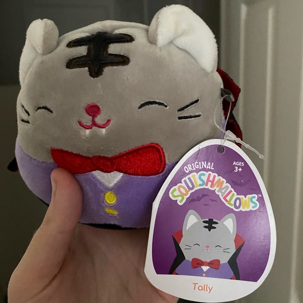 5” Tally Vampire Cat Squishmallow